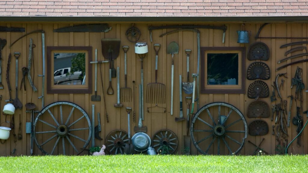 shed organization hacks